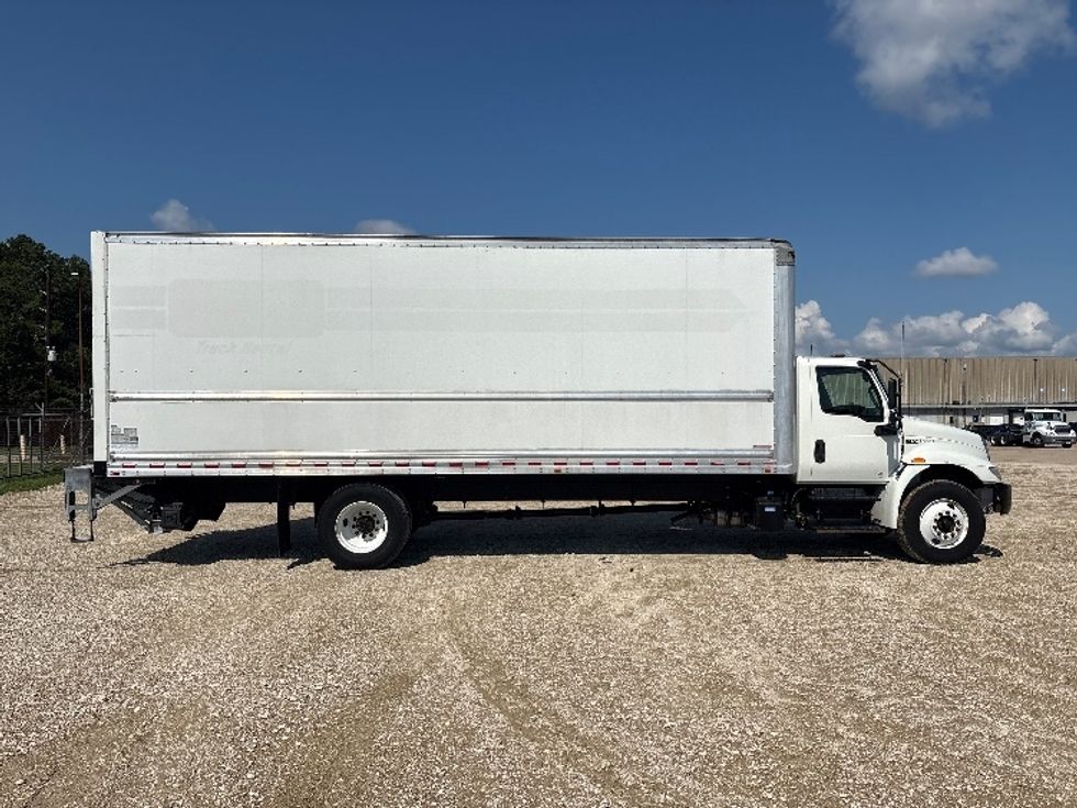Medium Duty Box Truck-Light and Medium Duty Trucks-International-2021-MV607-Hammond-LA-168,346\n\t\tmiles-$ 62,000 - Image 15