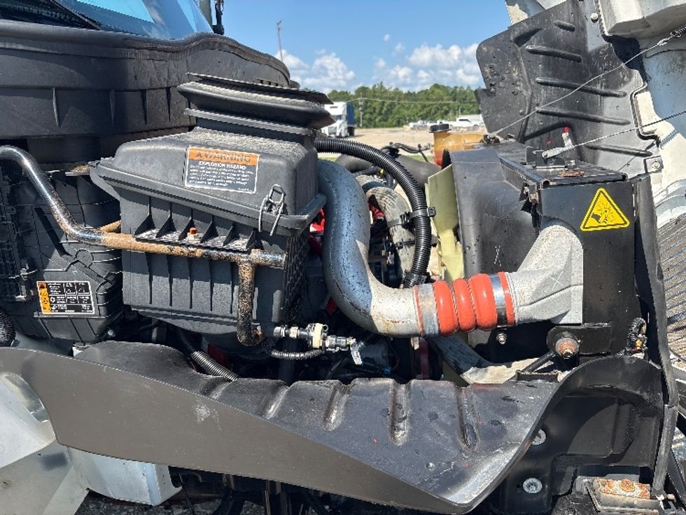 Medium Duty Box Truck-Light and Medium Duty Trucks-International-2021-MV607-Hammond-LA-168,346\n\t\tmiles-$ 62,000 - Image 22