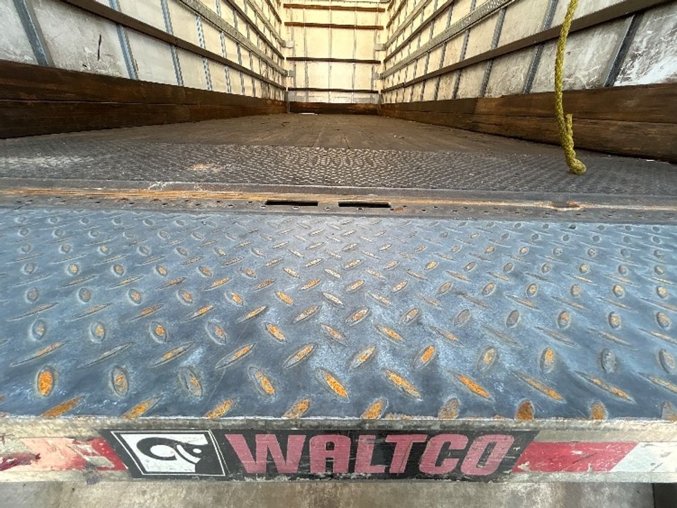 Medium Duty Box Truck-Light and Medium Duty Trucks-International-2021-MV607-Hammond-LA-213,262\n\t\tmiles-$ 47,250 - Image 10