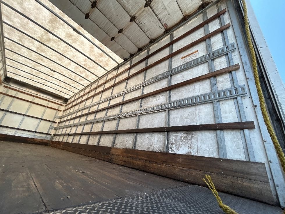 Medium Duty Box Truck-Light and Medium Duty Trucks-International-2021-MV607-Hammond-LA-213,262\n\t\tmiles-$ 47,250 - Image 12