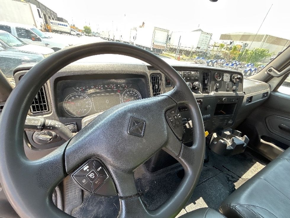 Medium Duty Box Truck-Light and Medium Duty Trucks-International-2021-MV607-Hammond-LA-213,262\n\t\tmiles-$ 47,250 - Image 17