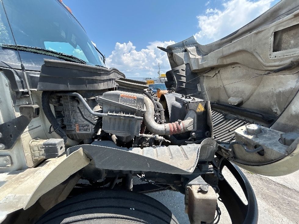 Medium Duty Box Truck-Light and Medium Duty Trucks-International-2021-MV607-Hammond-LA-213,262\n\t\tmiles-$ 47,250 - Image 23