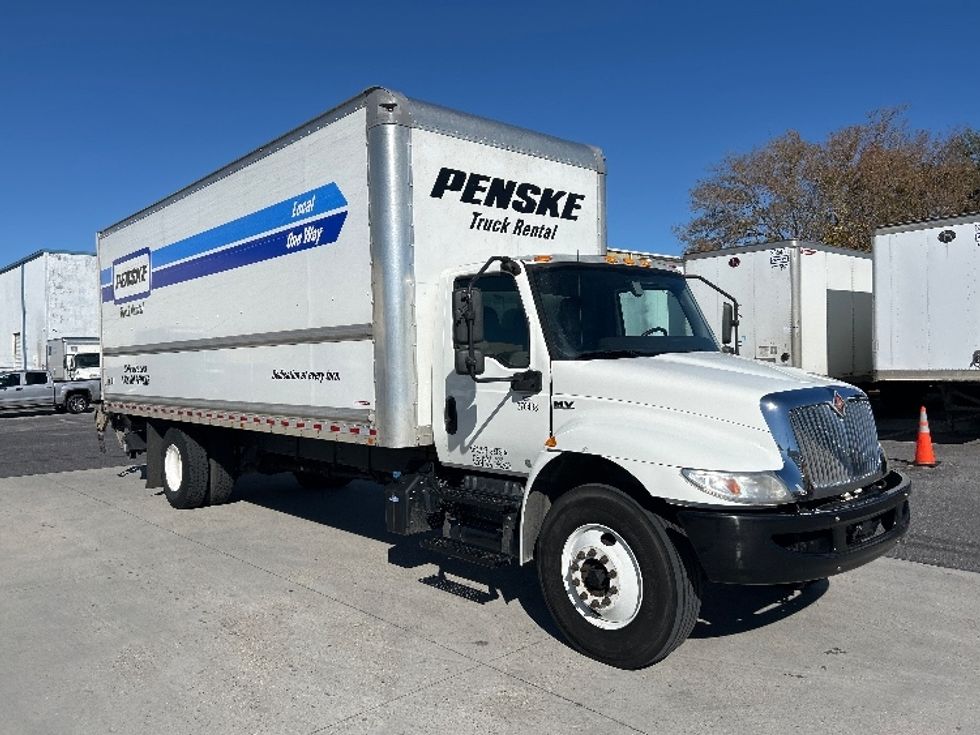 Medium Duty Box Truck-Light and Medium Duty Trucks-International-2021-MV607-Hammond-LA-220,234\n\t\tmiles-$ 46,500 - Image 1