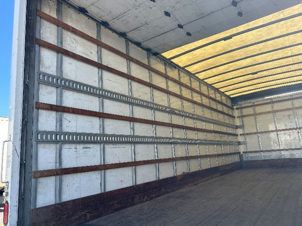Medium Duty Box Truck-Light and Medium Duty Trucks-International-2021-MV607-Hammond-LA-220,234\n\t\tmiles-$ 46,500 - Image 11