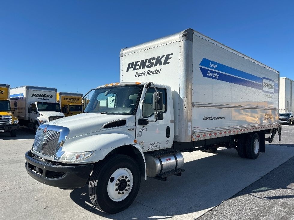 Medium Duty Box Truck-Light and Medium Duty Trucks-International-2021-MV607-Hammond-LA-220,234\n\t\tmiles-$ 46,500 - Image 3