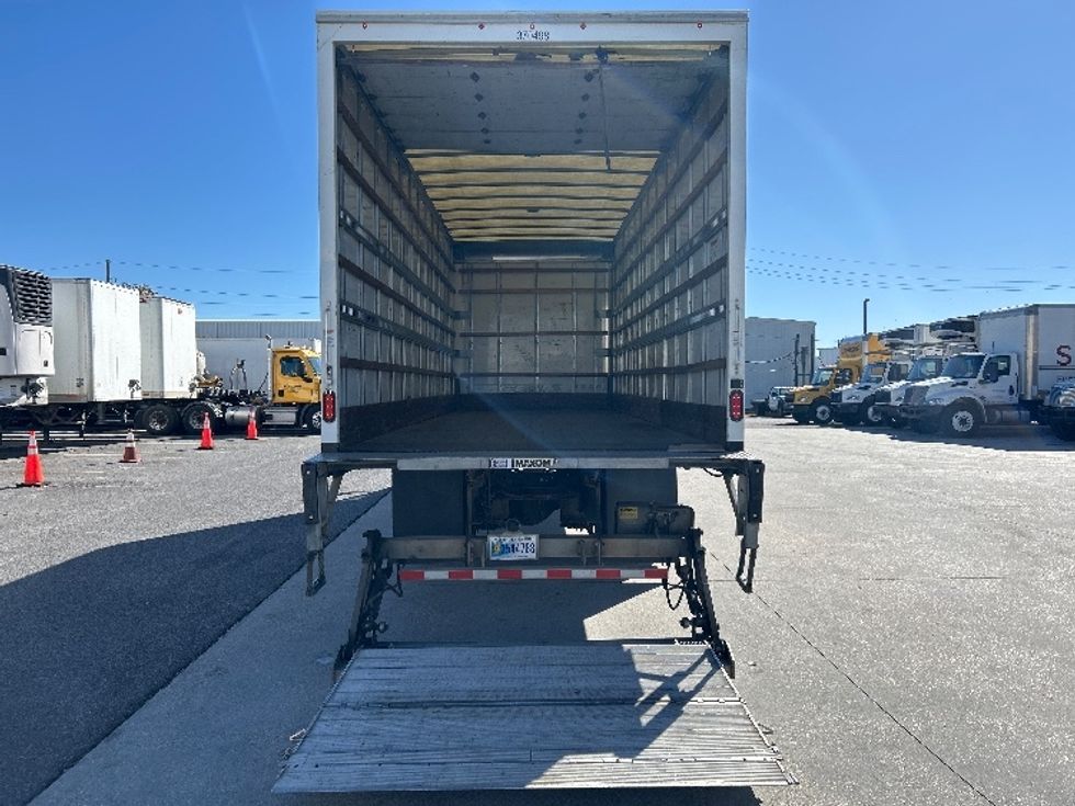Medium Duty Box Truck-Light and Medium Duty Trucks-International-2021-MV607-Hammond-LA-220,234\n\t\tmiles-$ 46,500 - Image 9
