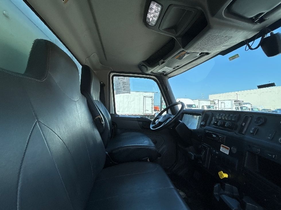 Medium Duty Box Truck-Light and Medium Duty Trucks-International-2021-MV607-Hammond-LA-224,181\n\t\tmiles-$ 46,000 - Image 22