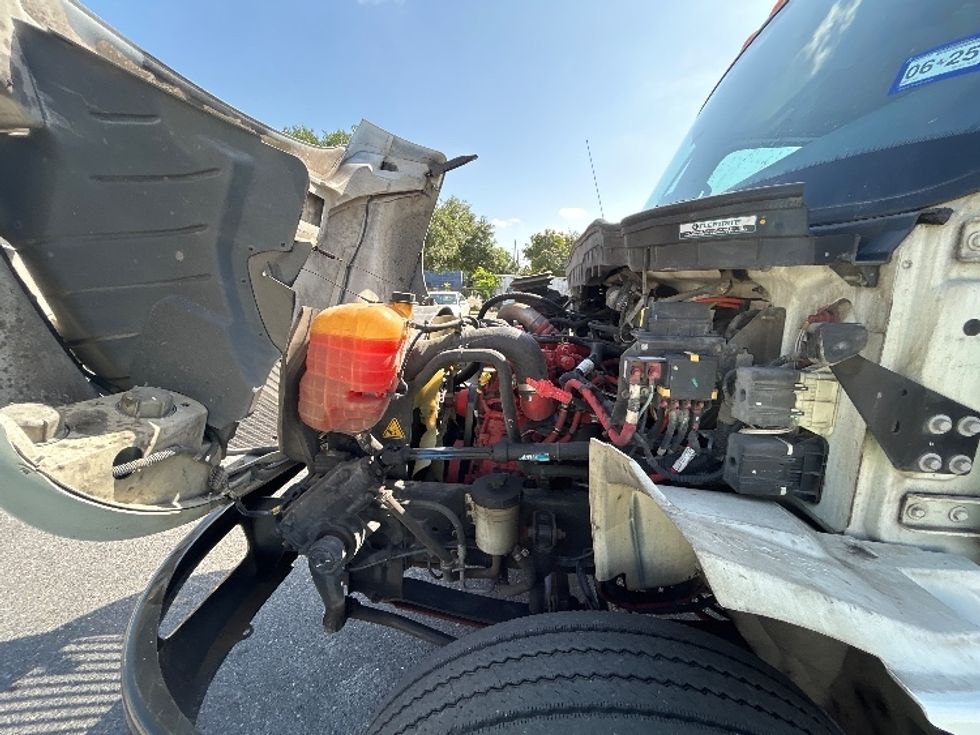 Medium Duty Box Truck-Light and Medium Duty Trucks-International-2021-MV607-Hammond-LA-224,181\n\t\tmiles-$ 46,000 - Image 24