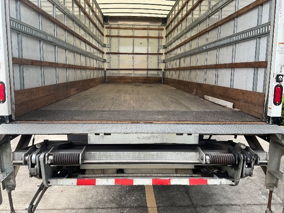 Medium Duty Box Truck-Light and Medium Duty Trucks-International-2021-MV607-Hammond-LA-232,801\n\t\tmiles-$ 49,750 - Image 10