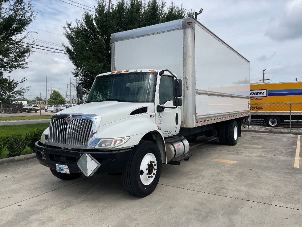 Medium Duty Box Truck-Light and Medium Duty Trucks-International-2021-MV607-Hammond-LA-232,801\n\t\tmiles-$ 49,750 - Image 3