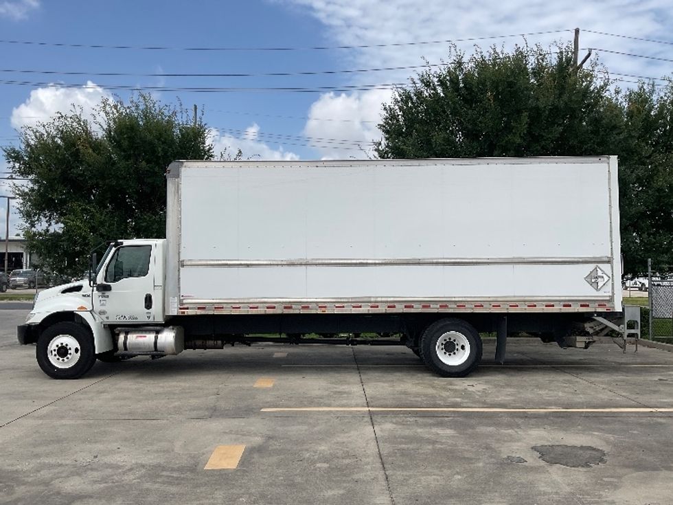Medium Duty Box Truck-Light and Medium Duty Trucks-International-2021-MV607-Hammond-LA-232,801\n\t\tmiles-$ 49,750 - Image 4