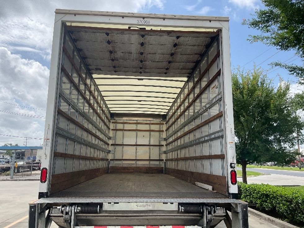 Medium Duty Box Truck-Light and Medium Duty Trucks-International-2021-MV607-Hammond-LA-232,801\n\t\tmiles-$ 49,750 - Image 8