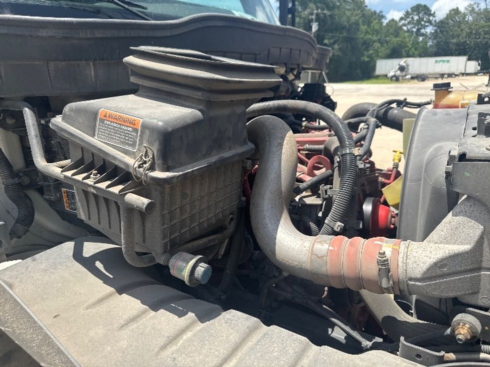 Medium Duty Box Truck-Light and Medium Duty Trucks-International-2021-MV607-Hammond-LA-58,221\n\t\tmiles-$ 72,750 - Image 23