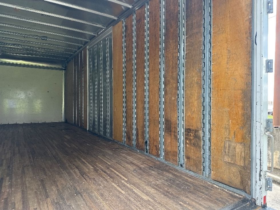 Medium Duty Box Truck-Light and Medium Duty Trucks-International-2021-MV607-Hammond-LA-73,387\n\t\tmiles-$ 71,750 - Image 10
