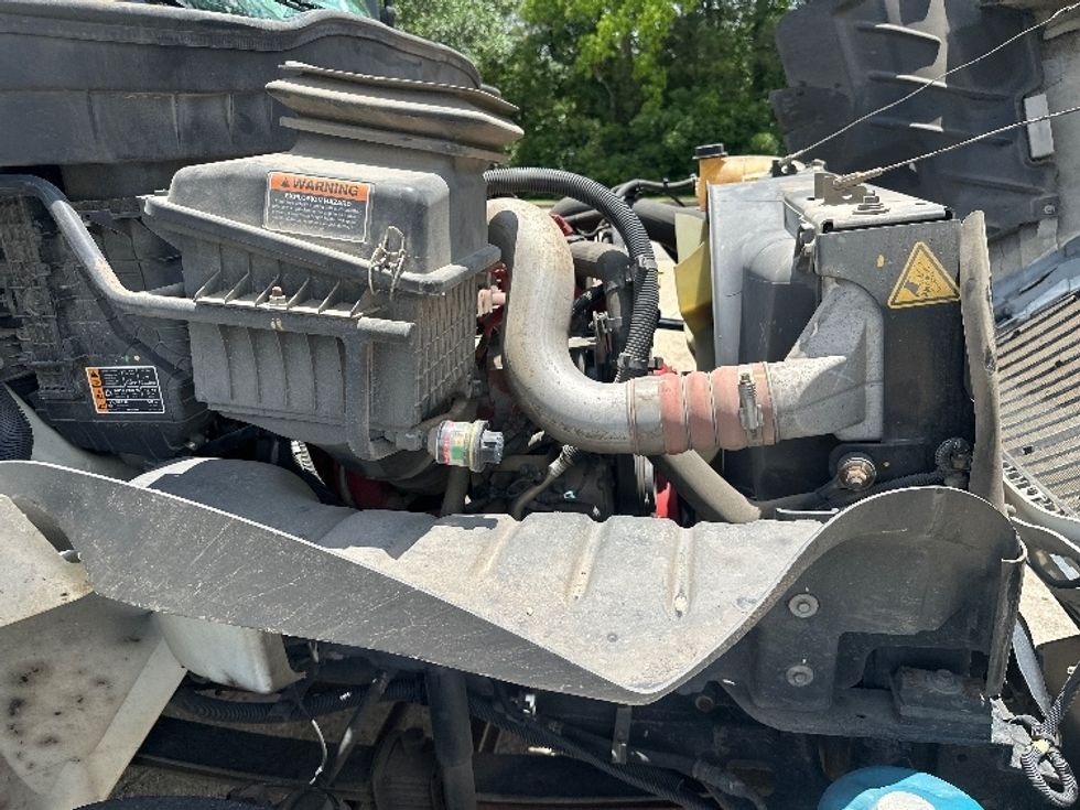 Medium Duty Box Truck-Light and Medium Duty Trucks-International-2021-MV607-Hammond-LA-73,387\n\t\tmiles-$ 71,750 - Image 21