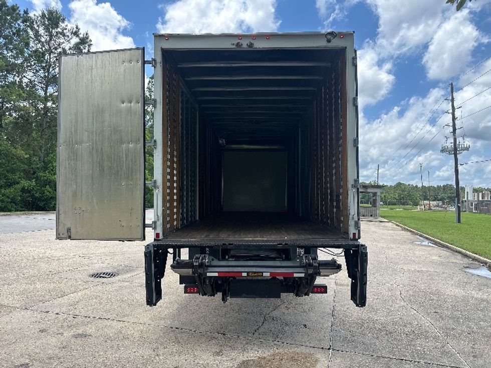 Medium Duty Box Truck-Light and Medium Duty Trucks-International-2021-MV607-Hammond-LA-73,387\n\t\tmiles-$ 71,750 - Image 8