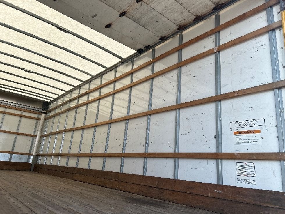 Medium Duty Box Truck-Light and Medium Duty Trucks-International-2021-MV607-Harahan-LA-177,353\n\t\tmiles-$ 45,500 - Image 11