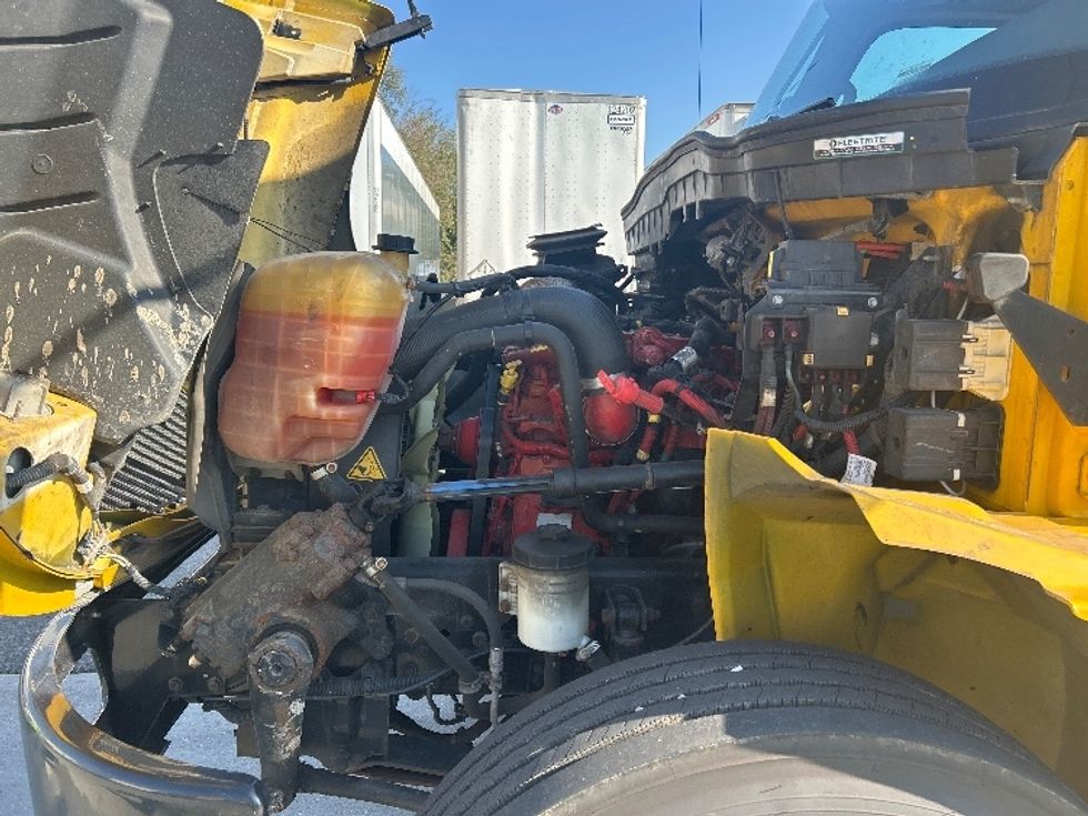 Medium Duty Box Truck-Light and Medium Duty Trucks-International-2021-MV607-Harahan-LA-177,353\n\t\tmiles-$ 45,500 - Image 22