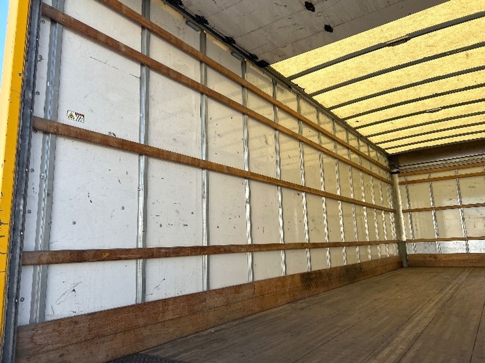 Medium Duty Box Truck-Light and Medium Duty Trucks-International-2021-MV607-Harahan-LA-193,844\n\t\tmiles-$ 43,500 - Image 11