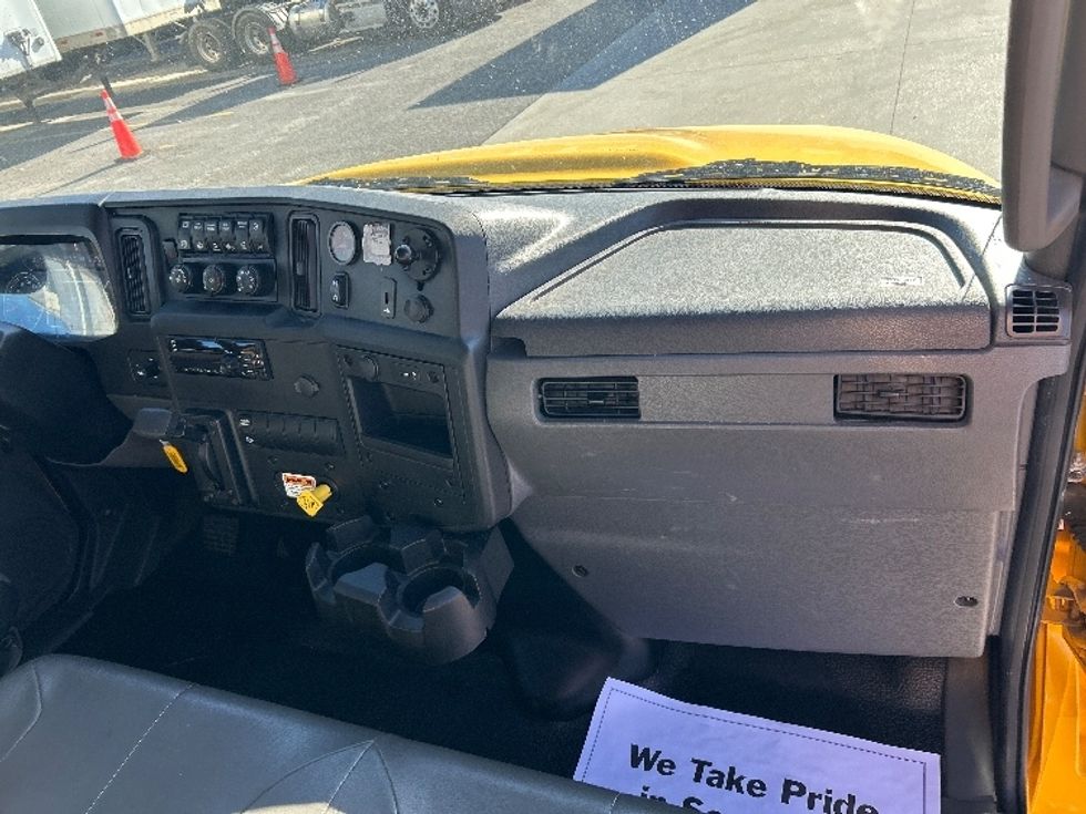 Medium Duty Box Truck-Light and Medium Duty Trucks-International-2021-MV607-Harahan-LA-193,844\n\t\tmiles-$ 43,500 - Image 21