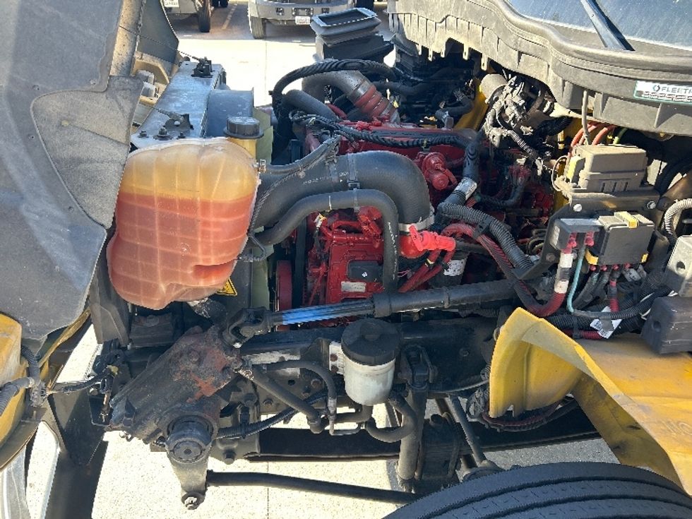 Medium Duty Box Truck-Light and Medium Duty Trucks-International-2021-MV607-Harahan-LA-193,844\n\t\tmiles-$ 43,500 - Image 24