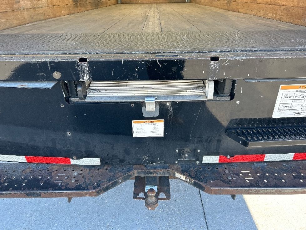 Medium Duty Box Truck-Light and Medium Duty Trucks-International-2021-MV607-Harahan-LA-193,844\n\t\tmiles-$ 43,500 - Image 9