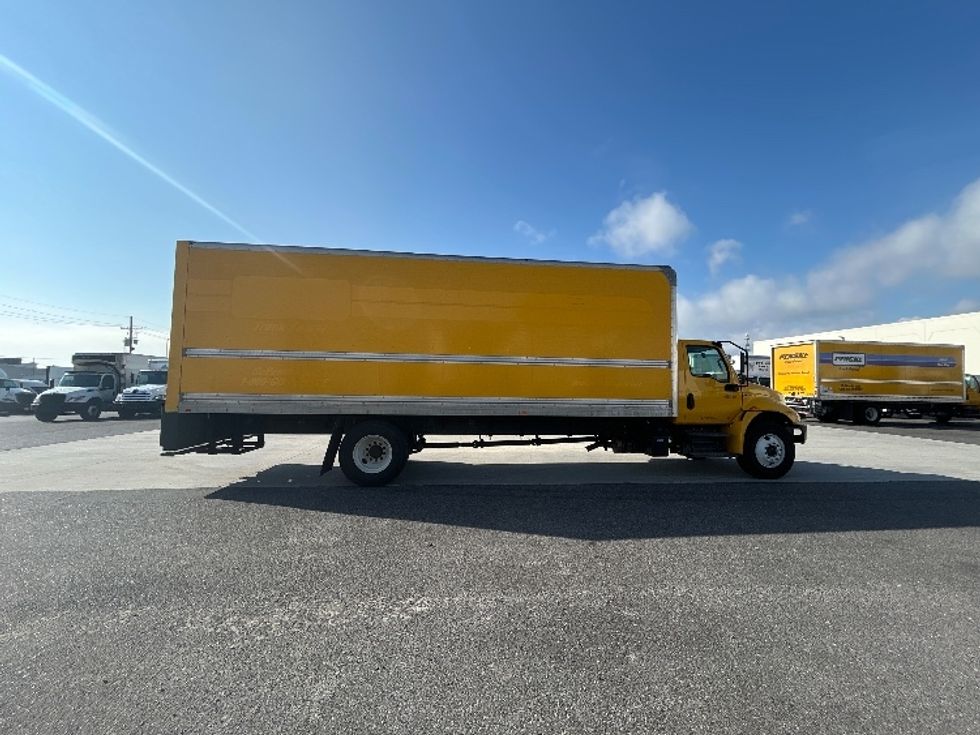 Medium Duty Box Truck-Light and Medium Duty Trucks-International-2021-MV607-Harahan-LA-238,658\n\t\tmiles-$ 36,750 - Image 14