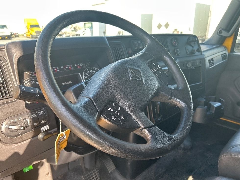Medium Duty Box Truck-Light and Medium Duty Trucks-International-2021-MV607-Harahan-LA-238,658\n\t\tmiles-$ 36,750 - Image 16