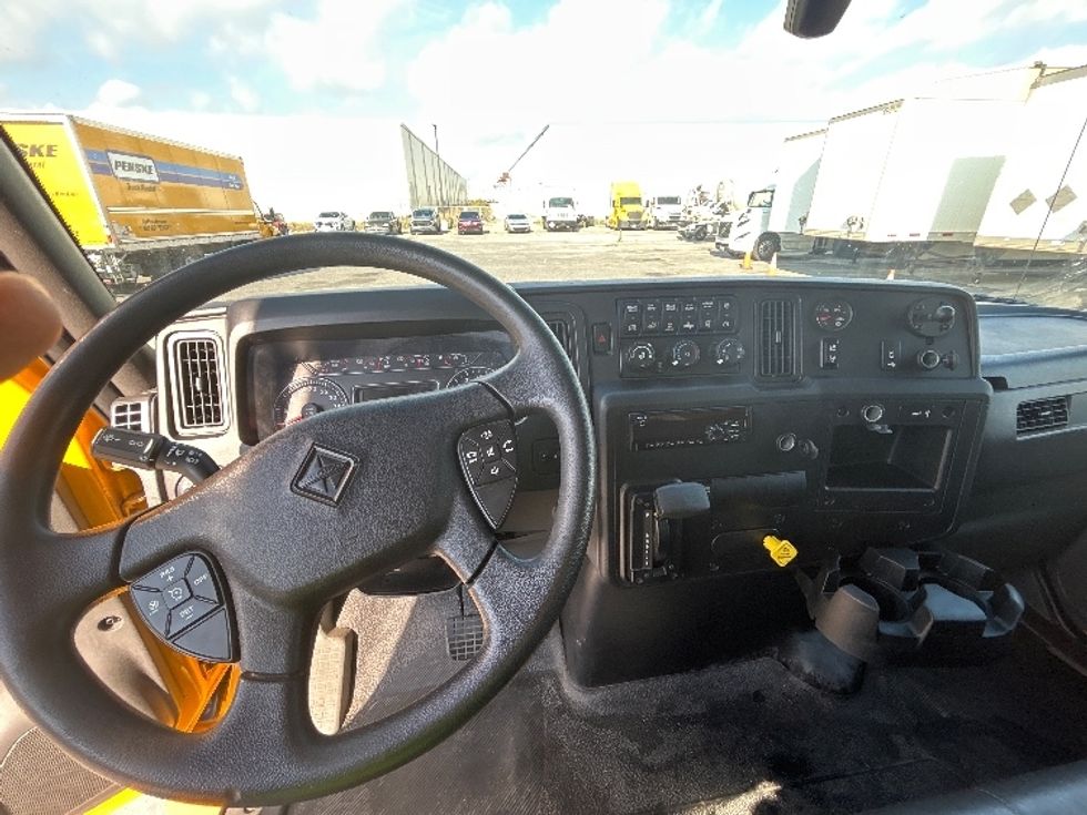 Medium Duty Box Truck-Light and Medium Duty Trucks-International-2021-MV607-Harahan-LA-238,658\n\t\tmiles-$ 36,750 - Image 17