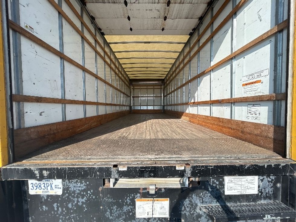 Medium Duty Box Truck-Light and Medium Duty Trucks-International-2021-MV607-Harahan-LA-238,658\n\t\tmiles-$ 36,750 - Image 9