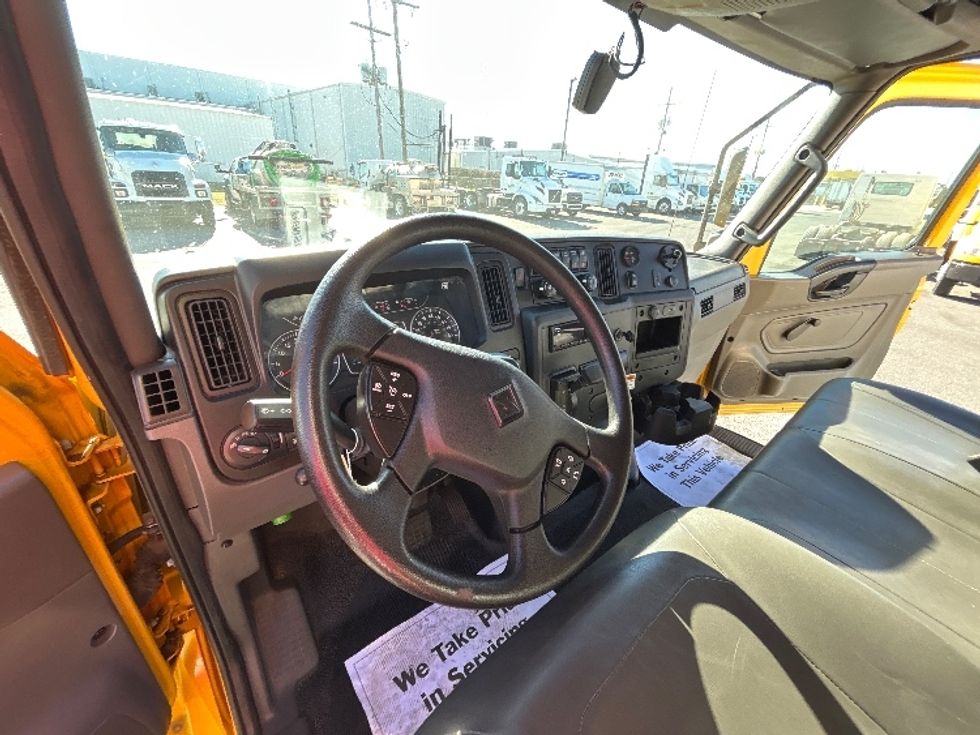Medium Duty Box Truck-Light and Medium Duty Trucks-International-2021-MV607-Harahan-LA-252,828\n\t\tmiles-$ 32,750 - Image 16