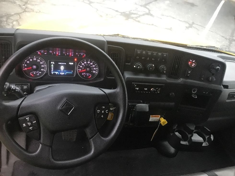 Medium Duty Box Truck-Light and Medium Duty Trucks-International-2021-MV607-Harrisburg-PA-177,947\n\t\tmiles-$ 43,500 - Image 18