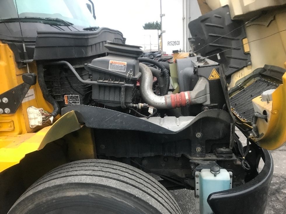 Medium Duty Box Truck-Light and Medium Duty Trucks-International-2021-MV607-Harrisburg-PA-177,947\n\t\tmiles-$ 43,500 - Image 23