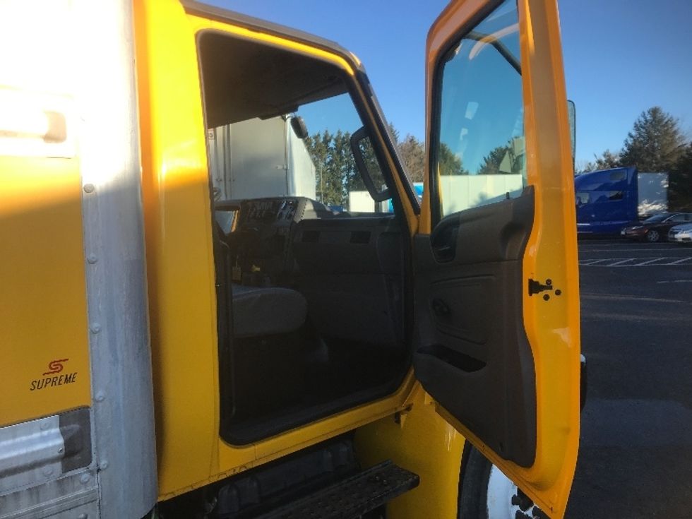 Medium Duty Box Truck-Light and Medium Duty Trucks-International-2021-MV607-Harrisburg-PA-206,298\n\t\tmiles-$ 41,250 - Image 20