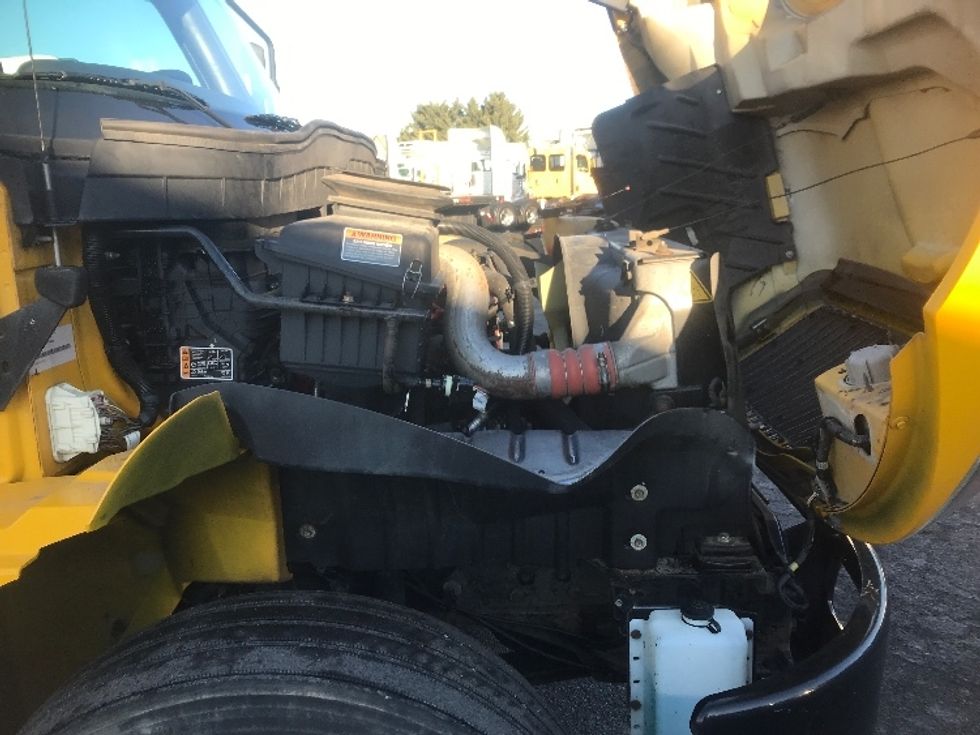 Medium Duty Box Truck-Light and Medium Duty Trucks-International-2021-MV607-Harrisburg-PA-206,298\n\t\tmiles-$ 41,250 - Image 23