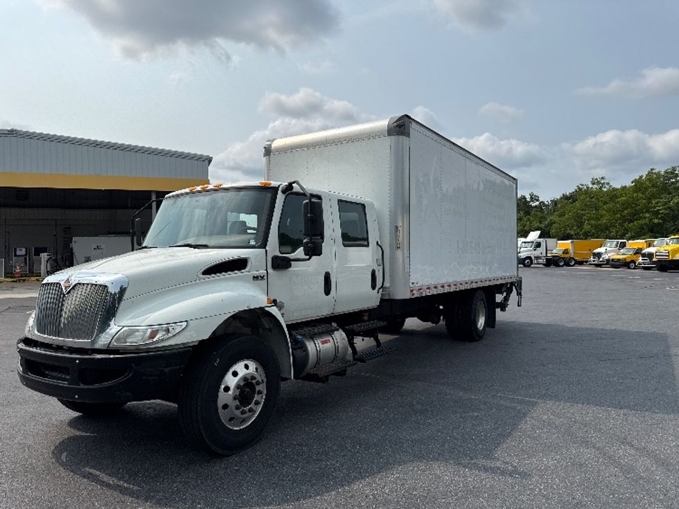Medium Duty Box Truck-Light and Medium Duty Trucks-International-2021-MV607-Harrisburg-PA-254,463\n\t\tmiles-$ 43,000 - Image 1