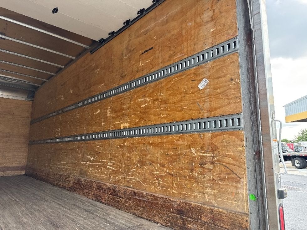 Medium Duty Box Truck-Light and Medium Duty Trucks-International-2021-MV607-Harrisburg-PA-254,463\n\t\tmiles-$ 43,000 - Image 12