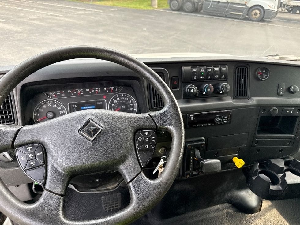 Medium Duty Box Truck-Light and Medium Duty Trucks-International-2021-MV607-Harrisburg-PA-254,463\n\t\tmiles-$ 43,000 - Image 18