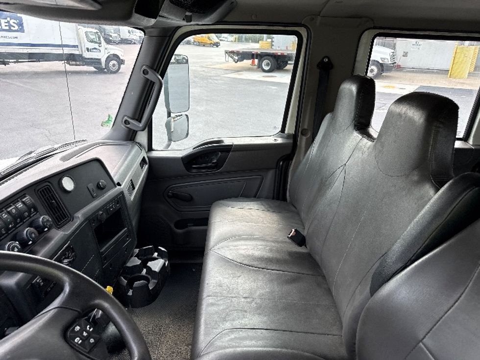 Medium Duty Box Truck-Light and Medium Duty Trucks-International-2021-MV607-Harrisburg-PA-254,463\n\t\tmiles-$ 43,000 - Image 19