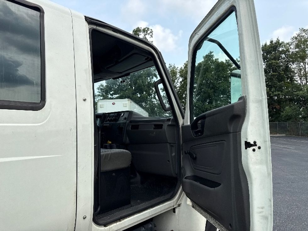 Medium Duty Box Truck-Light and Medium Duty Trucks-International-2021-MV607-Harrisburg-PA-254,463\n\t\tmiles-$ 43,000 - Image 20