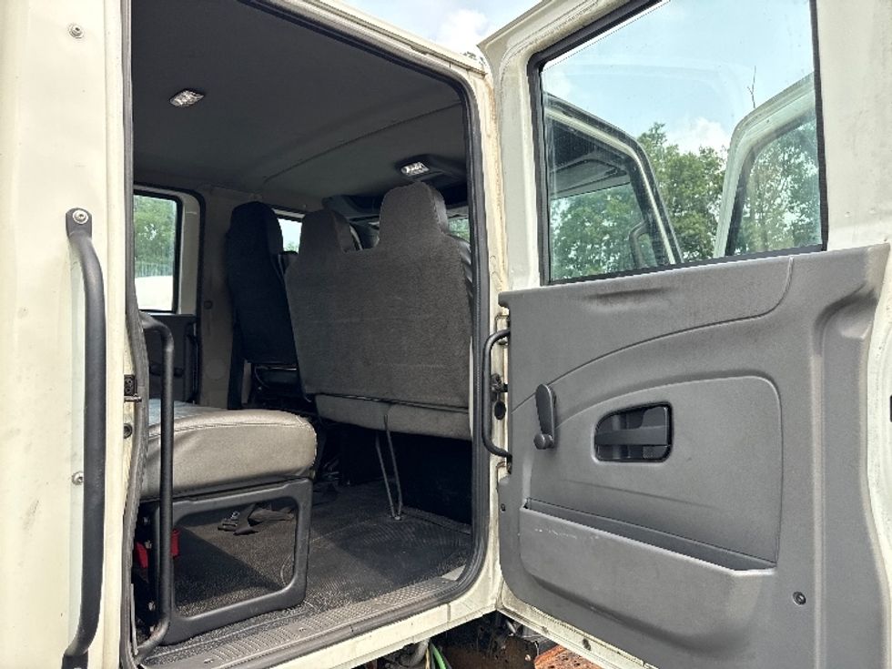 Medium Duty Box Truck-Light and Medium Duty Trucks-International-2021-MV607-Harrisburg-PA-254,463\n\t\tmiles-$ 43,000 - Image 25