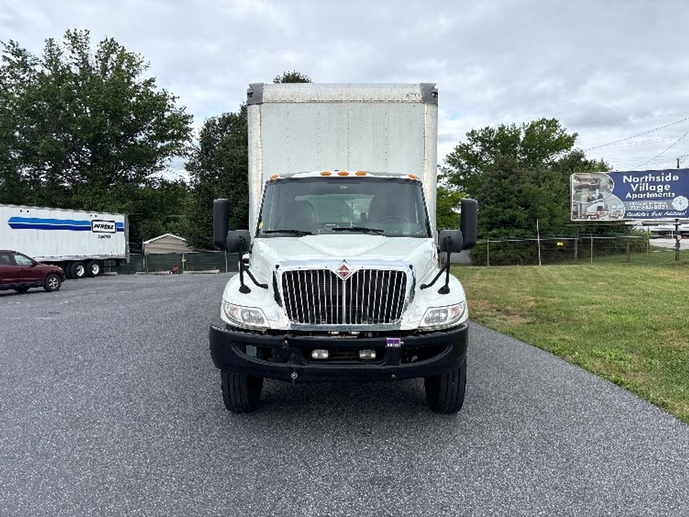 Medium Duty Box Truck-Light and Medium Duty Trucks-International-2021-MV607-Harrisburg-PA-317,111\n\t\tmiles-$ 27,000 - Image 2