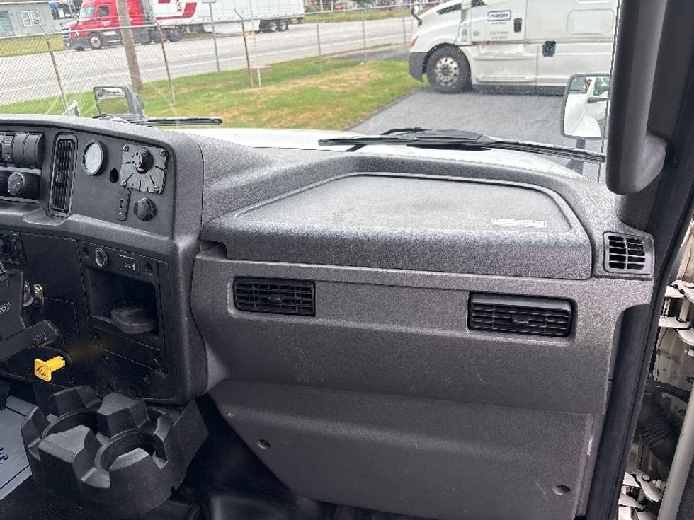 Medium Duty Box Truck-Light and Medium Duty Trucks-International-2021-MV607-Harrisburg-PA-317,111\n\t\tmiles-$ 27,000 - Image 20
