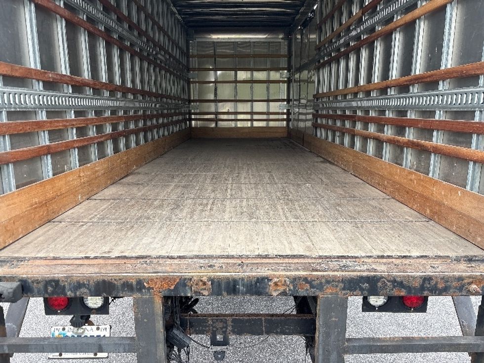 Medium Duty Box Truck-Light and Medium Duty Trucks-International-2021-MV607-Harrisburg-PA-317,111\n\t\tmiles-$ 27,000 - Image 9