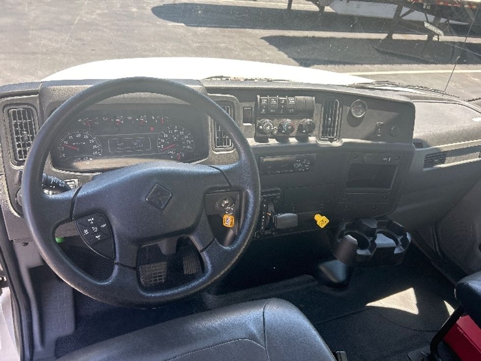 Medium Duty Box Truck-Light and Medium Duty Trucks-International-2021-MV607-Harrisburg-PA-51,023\n\t\tmiles-$ 70,500 - Image 18