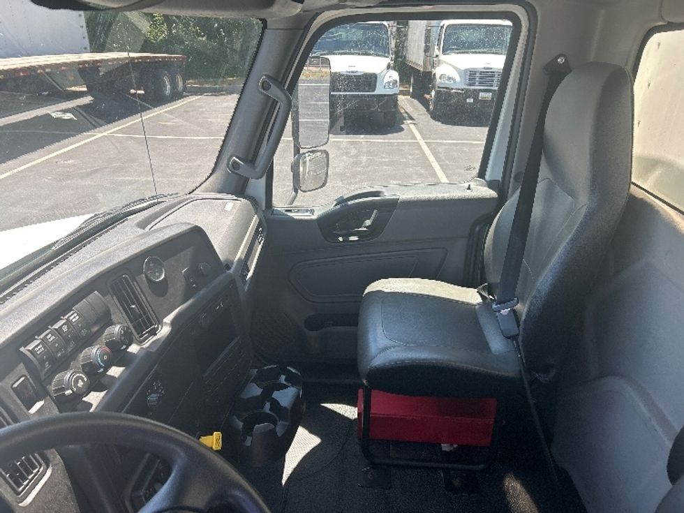 Medium Duty Box Truck-Light and Medium Duty Trucks-International-2021-MV607-Harrisburg-PA-51,023\n\t\tmiles-$ 70,500 - Image 19