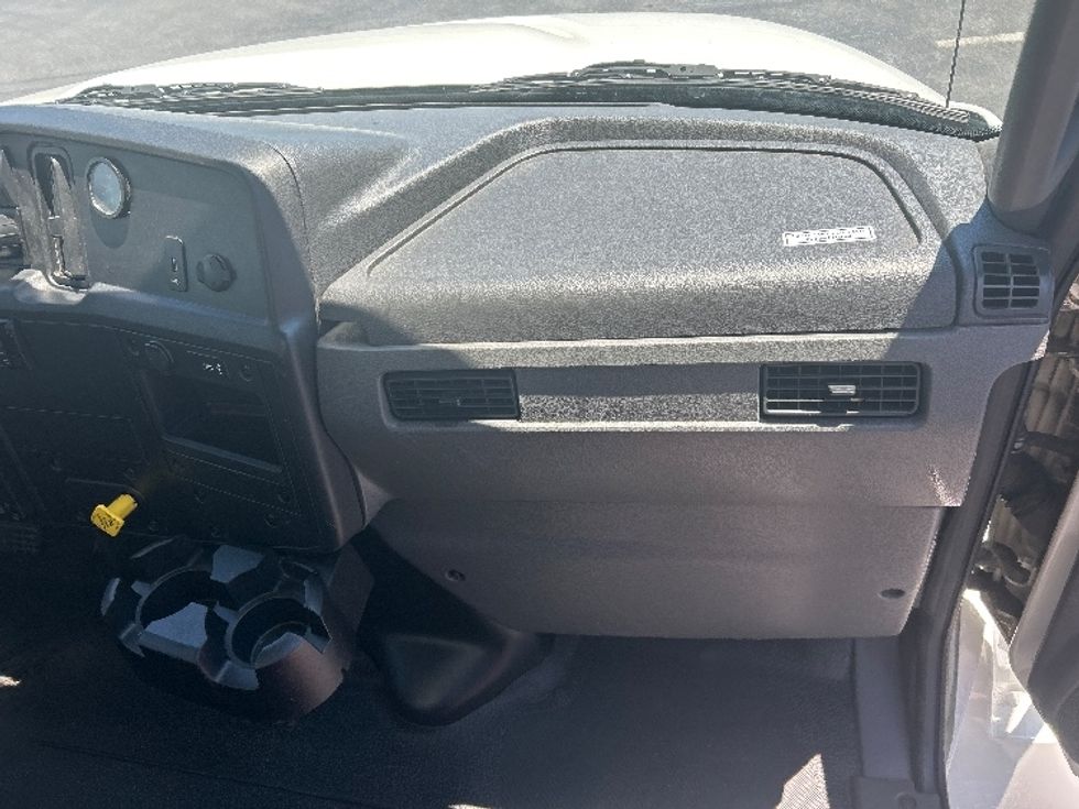 Medium Duty Box Truck-Light and Medium Duty Trucks-International-2021-MV607-Harrisburg-PA-51,023\n\t\tmiles-$ 70,500 - Image 21