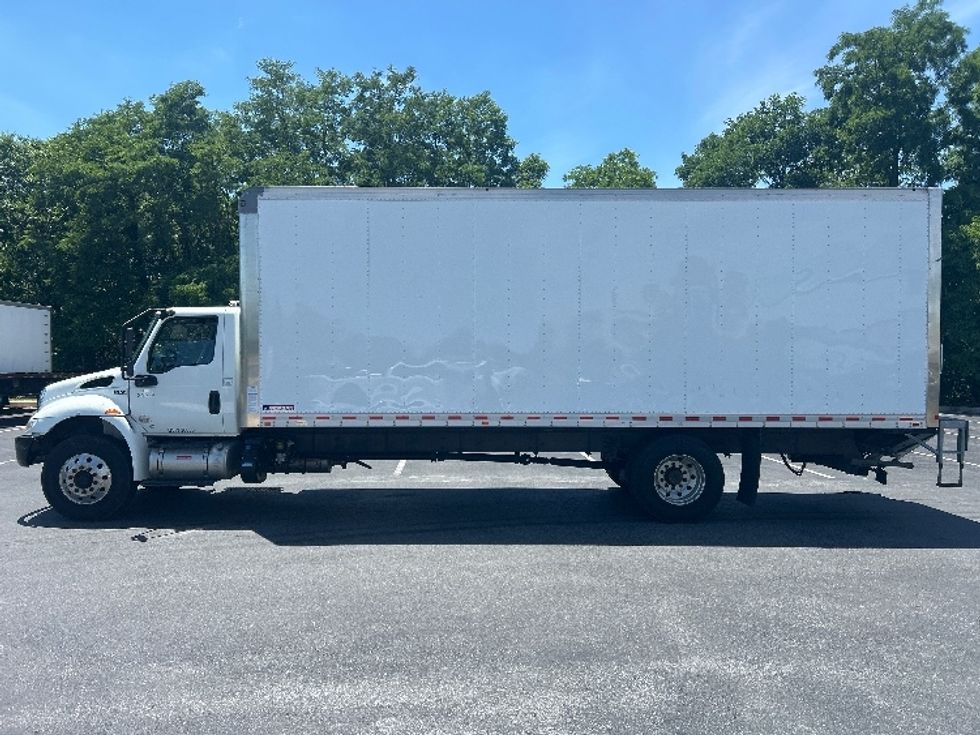 Medium Duty Box Truck-Light and Medium Duty Trucks-International-2021-MV607-Harrisburg-PA-51,023\n\t\tmiles-$ 70,500 - Image 4