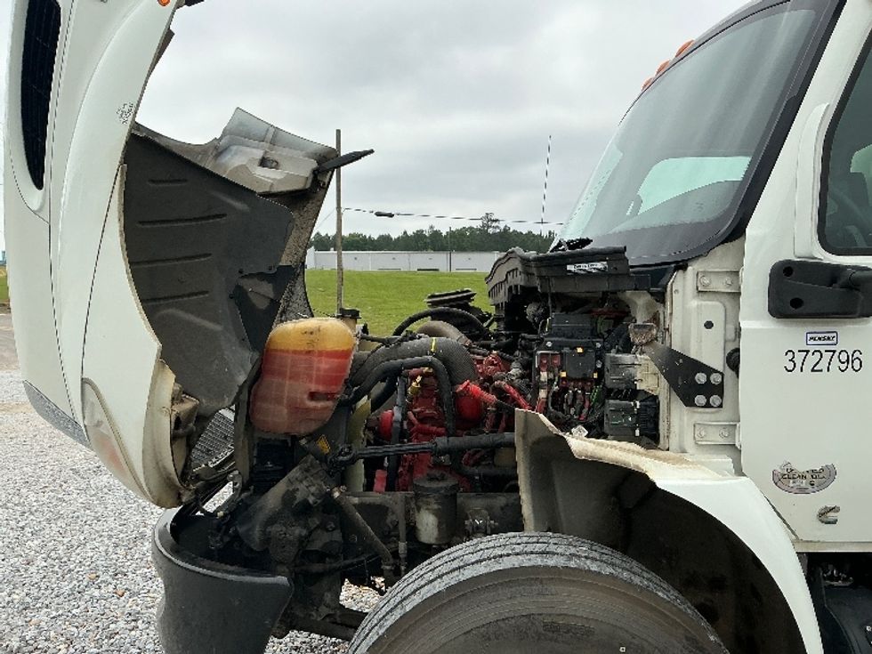 Medium Duty Box Truck-Light and Medium Duty Trucks-International-2021-MV607-Hattiesburg-MS-133,523\n\t\tmiles-$ 62,750 - Image 24