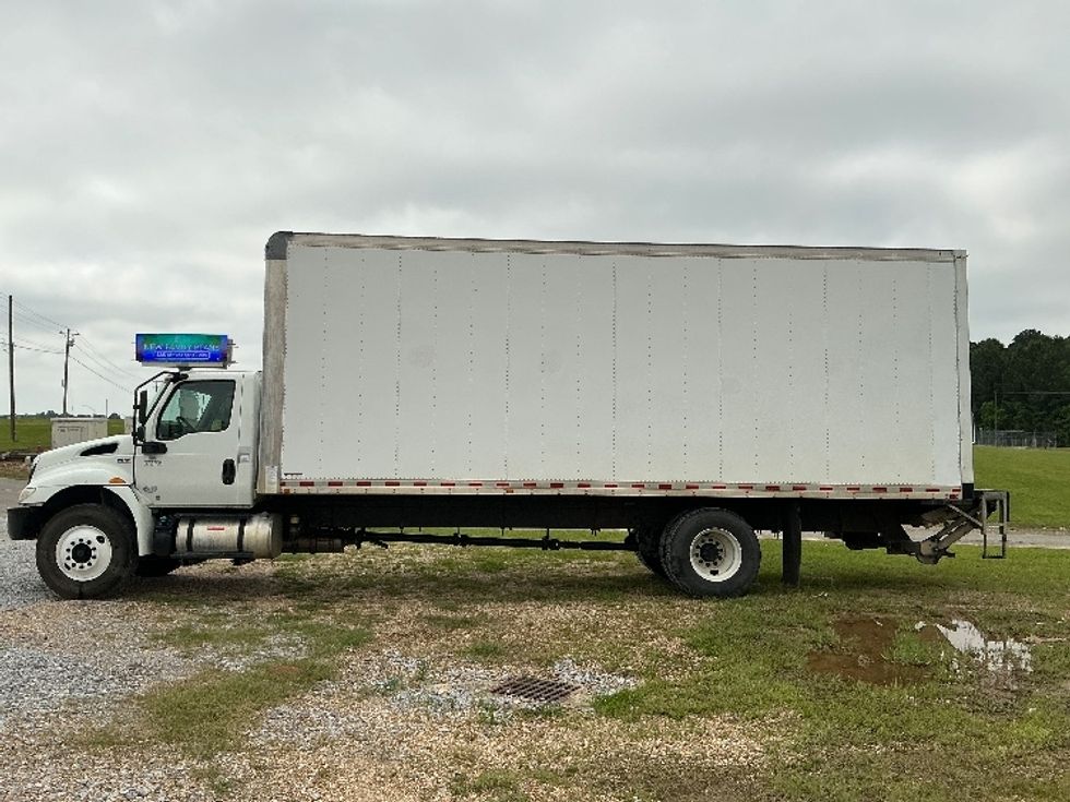 Medium Duty Box Truck-Light and Medium Duty Trucks-International-2021-MV607-Hattiesburg-MS-133,523\n\t\tmiles-$ 62,750 - Image 4